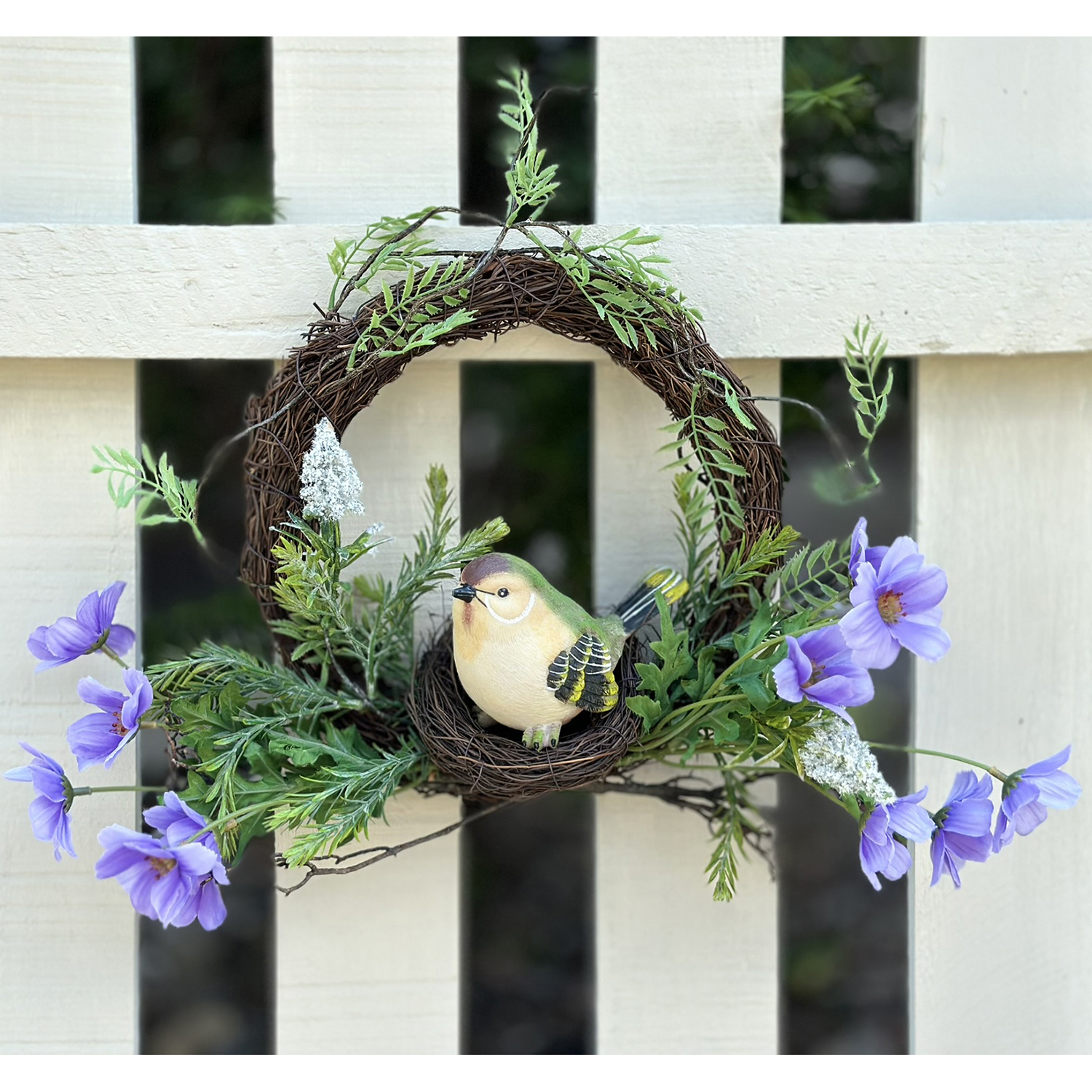 WREATH W/NEST ASTILE FOLIAGE